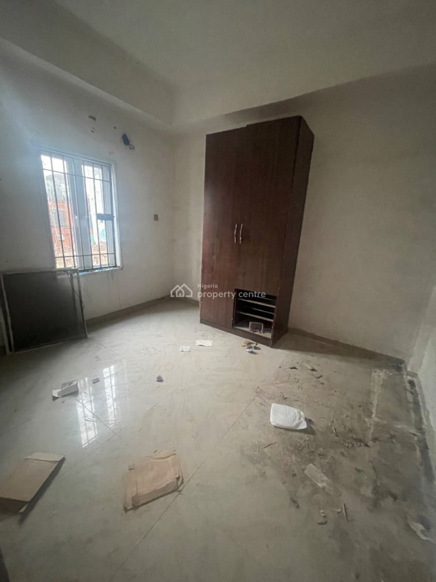 Standard and Executive 2bedroom Flat, Ebute Metta, Ebute Metta West, Yaba, Lagos, Flat / Apartment for Rent