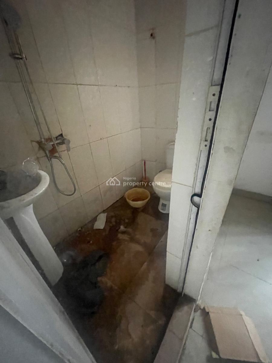 Standard and Executive 2bedroom Flat, Ebute Metta, Ebute Metta West, Yaba, Lagos, Flat / Apartment for Rent