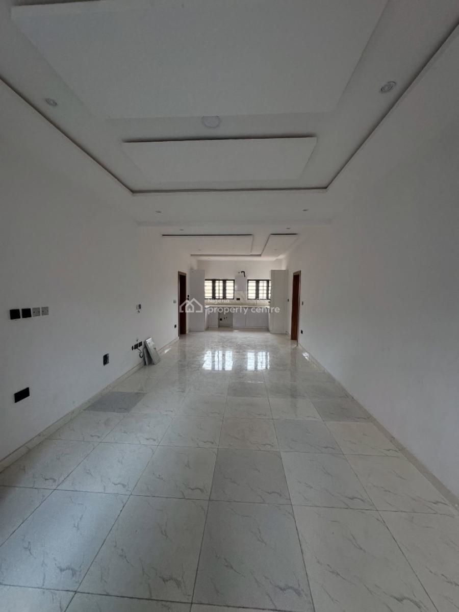 Luxury 2 Bedroom Apartment with Bq, Lekki Phase 1, Lekki, Lagos, Block of Flats for Sale