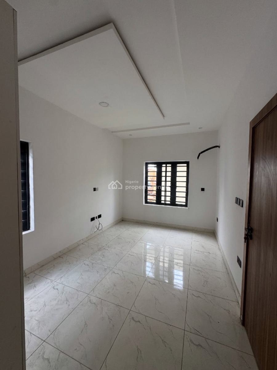 Luxury 2 Bedroom Apartment with Bq, Lekki Phase 1, Lekki, Lagos, Block of Flats for Sale