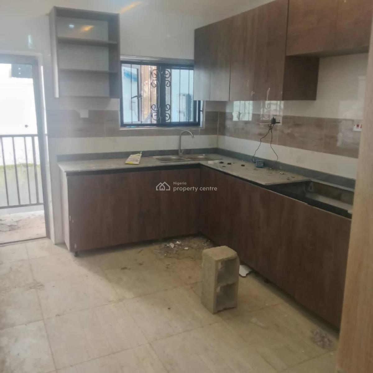 3 Bedroom Block of Apartment, Guzape District, Abuja, Flat / Apartment for Rent