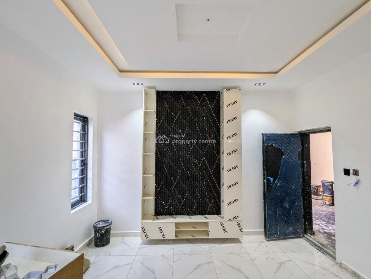 Open Plan 1 Bedroom Apartment in a Gated Area, Off Spg Road, Ologolo, Igbo Efon, Lekki, Lagos, Flat / Apartment for Sale