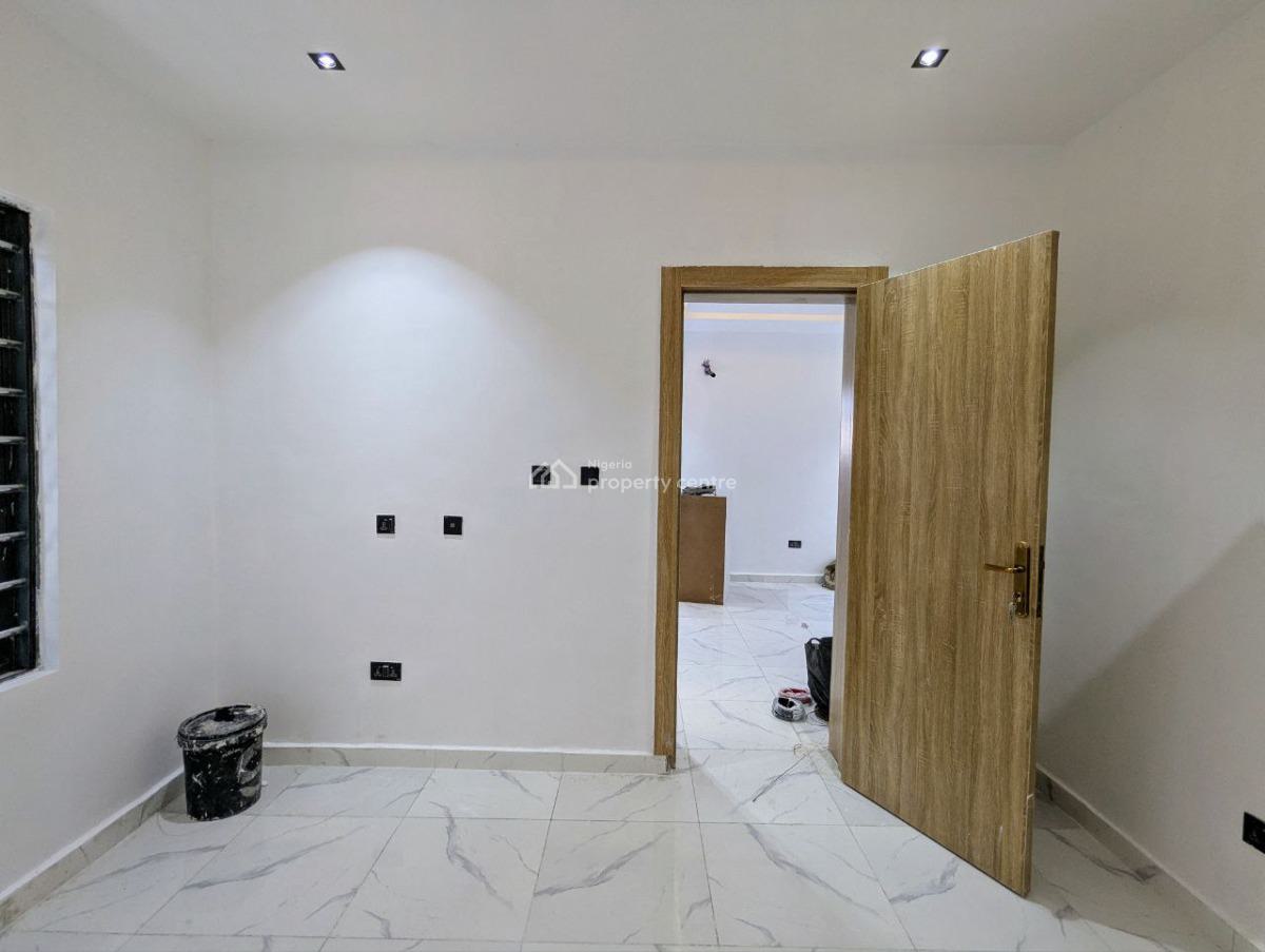 Open Plan 1 Bedroom Apartment in a Gated Area, Off Spg Road, Ologolo, Igbo Efon, Lekki, Lagos, Flat / Apartment for Sale