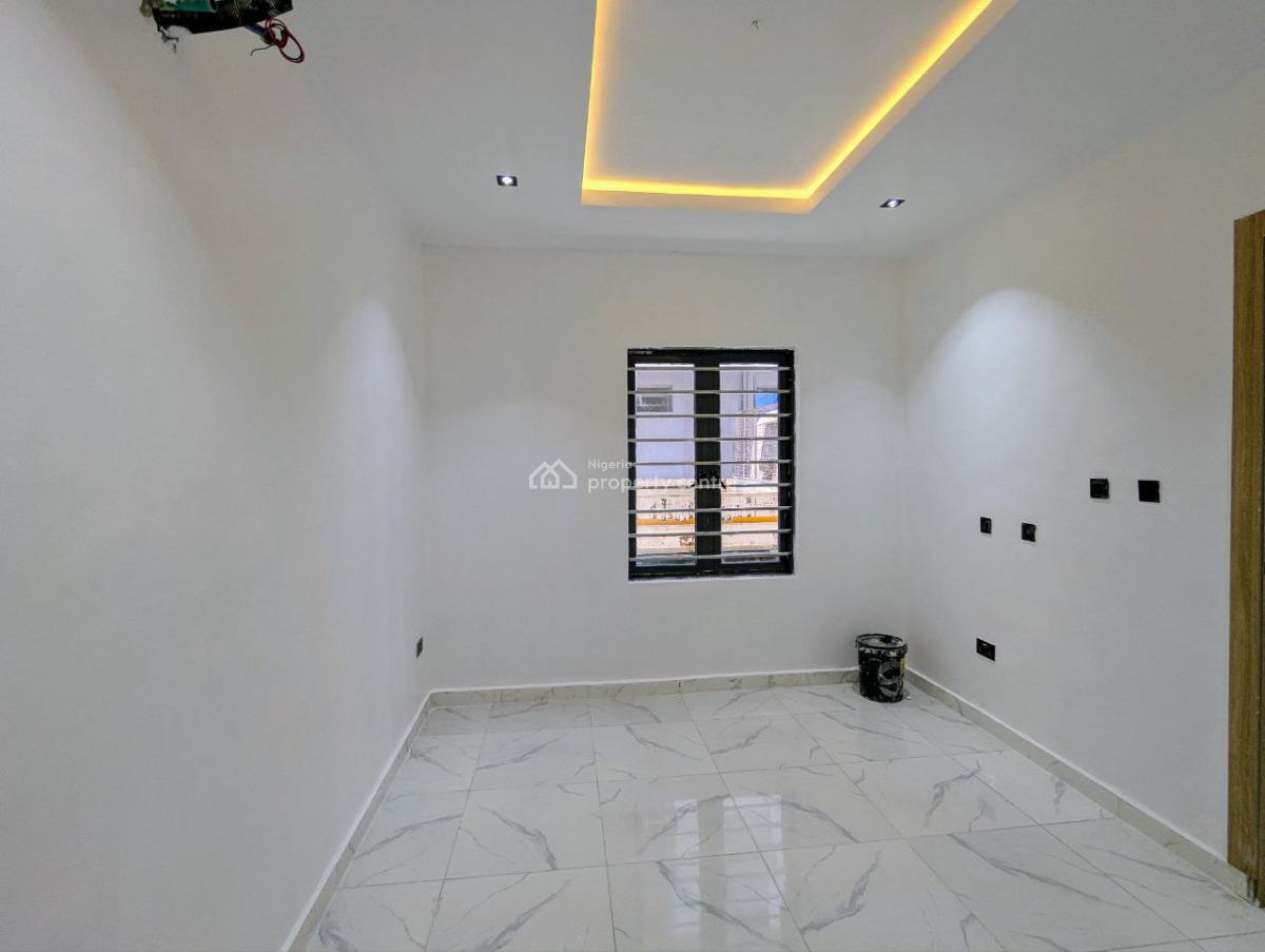 Open Plan 1 Bedroom Apartment in a Gated Area, Off Spg Road, Ologolo, Igbo Efon, Lekki, Lagos, Flat / Apartment for Sale