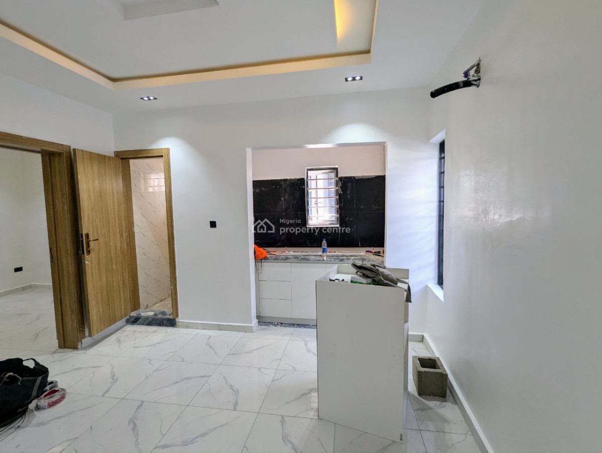 Open Plan 1 Bedroom Apartment in a Gated Area, Off Spg Road, Ologolo, Igbo Efon, Lekki, Lagos, Flat / Apartment for Sale