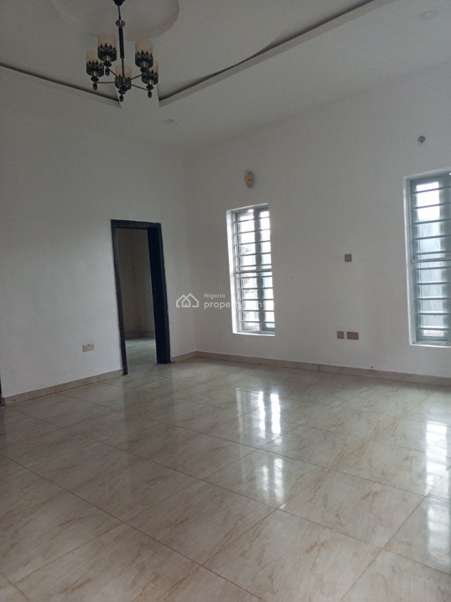 4 Bedroom Duplex Secured Estate, Ikota, Lekki, Lagos, Semi-detached Duplex for Rent