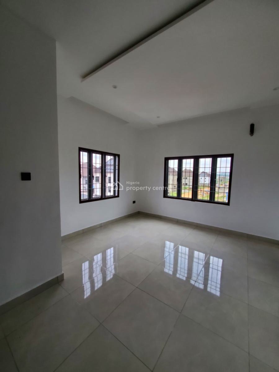 Spacious Three Bedroom Flat with Servant Room, Dantata Estate, Fo1 Layout, Kubwa, Abuja, Flat / Apartment for Rent