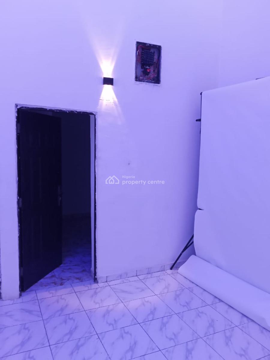 a Standard 3bedroom Duplex, Pepperoni Abraham Adesunya Ajah, Lekki Phase 2, Lekki, Lagos, Terraced Duplex for Rent