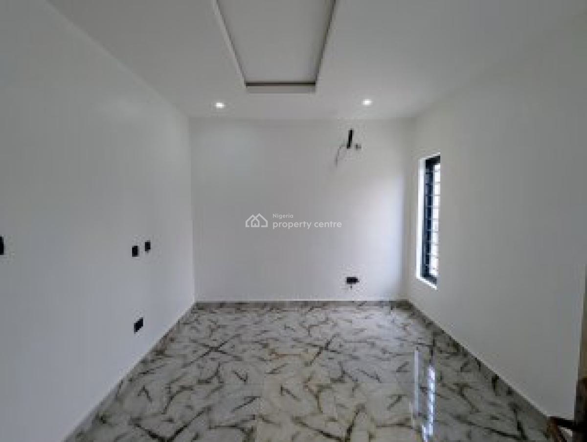 2 Bedroom Apartment in a Gated Area - Gov. Consent, Off Spg Road, Ologolo, Igbo Efon, Lekki, Lagos, Flat / Apartment for Sale