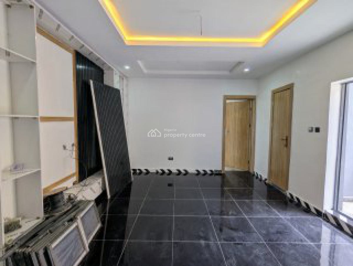 2 Bedroom Apartment in a Gated Area - Gov. Consent, Off Spg Road, Ologolo, Igbo Efon, Lekki, Lagos, Flat / Apartment for Sale