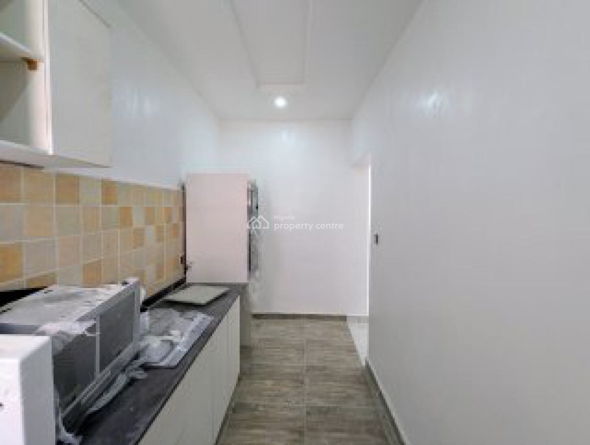 2 Bedroom Apartment in a Gated Area - Gov. Consent, Off Spg Road, Ologolo, Igbo Efon, Lekki, Lagos, Flat / Apartment for Sale