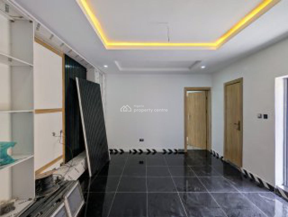 2 Bedroom Apartment in a Gated Area - Gov. Consent, Off Spg Road, Ologolo, Igbo Efon, Lekki, Lagos, Flat / Apartment for Sale