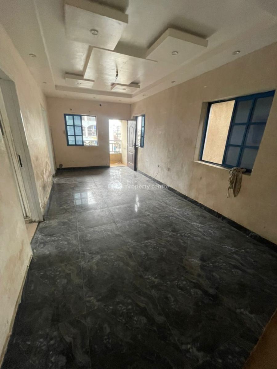 Newly Renovated 2 Bedroom Up Flat on a Good Neighbourhood, Adekunle, Yaba, Lagos, Flat / Apartment for Rent