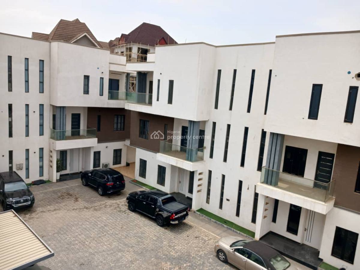 6 Bedroom Terraced Duplex & Maids Bq, Guzape District, Abuja, Terraced Duplex for Sale