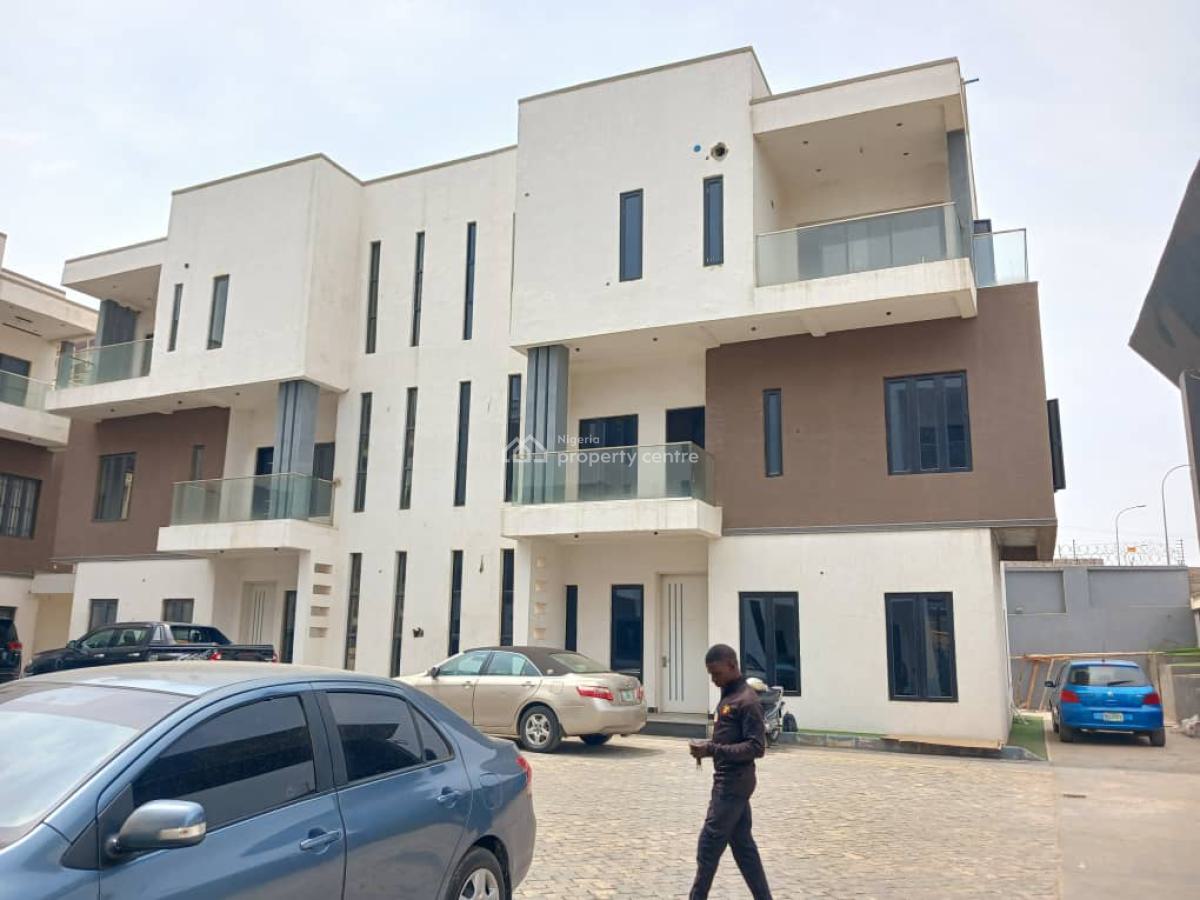 6 Bedroom Terraced Duplex & Maids Bq, Guzape District, Abuja, Terraced Duplex for Sale