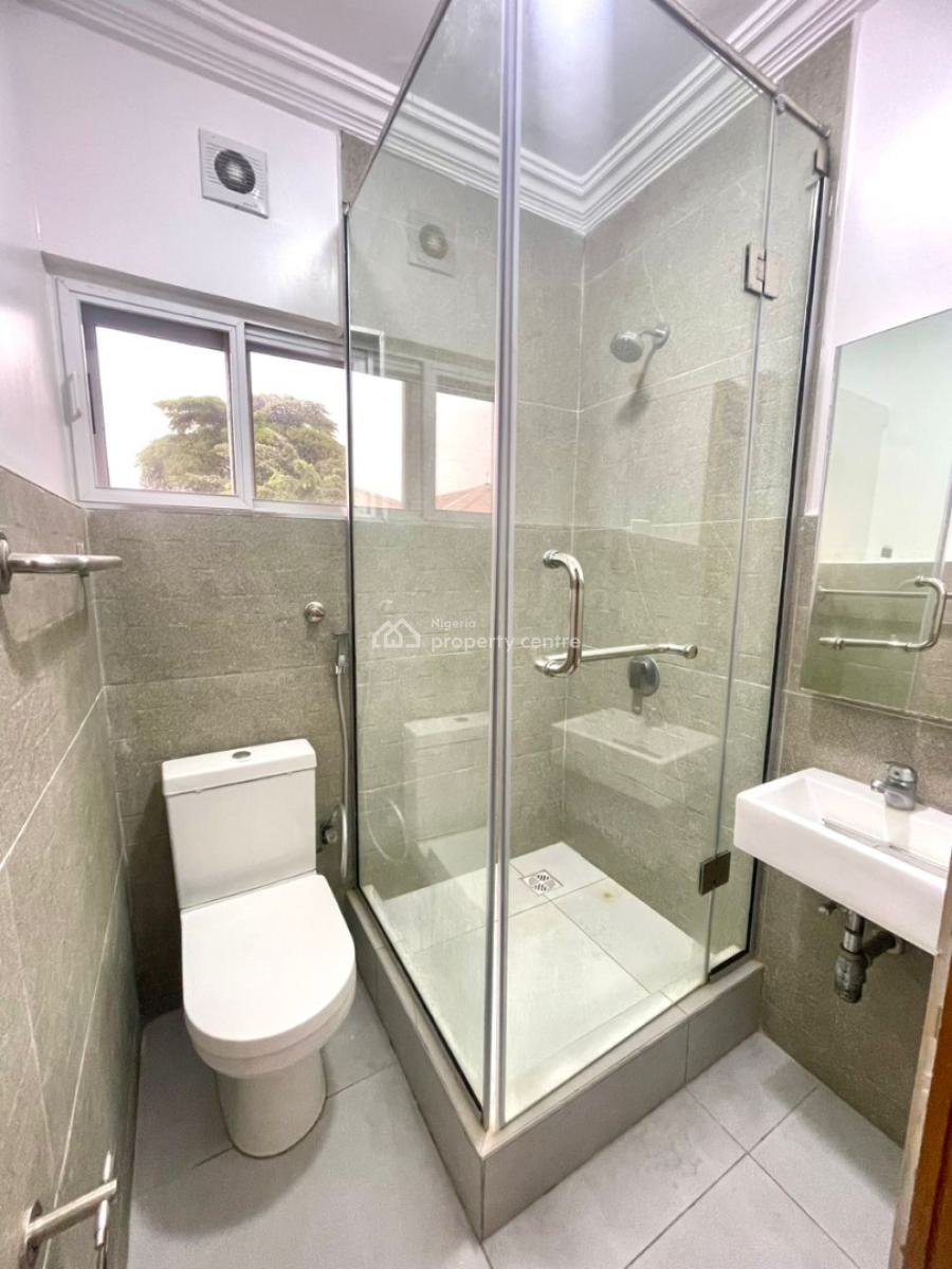 Serviced 4 Bedroom Terrace with Bq, Admiralty Way, Lekki Phase 1, Lekki, Lagos, House for Rent