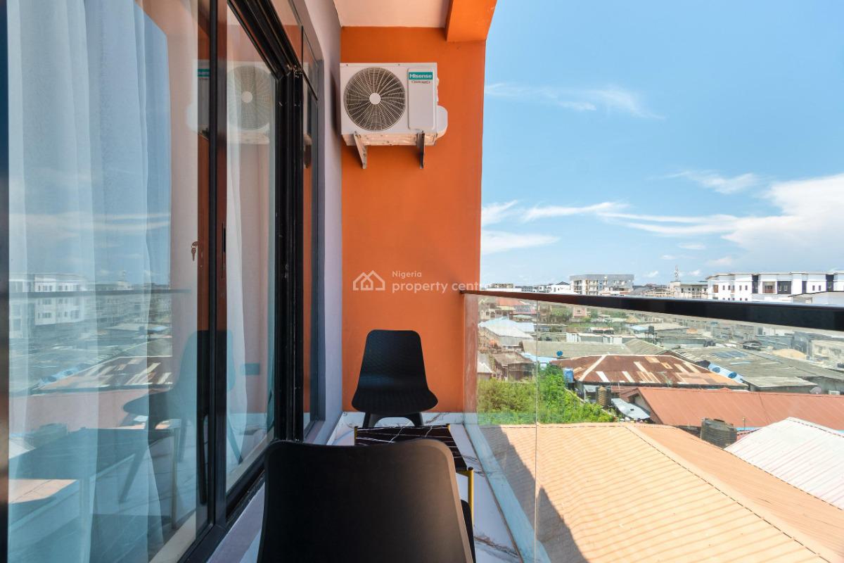 New Cinematic 1 Bedroom with Pool and Ps5, Ikate, Lekki, Lagos, Flat / Apartment Short Let