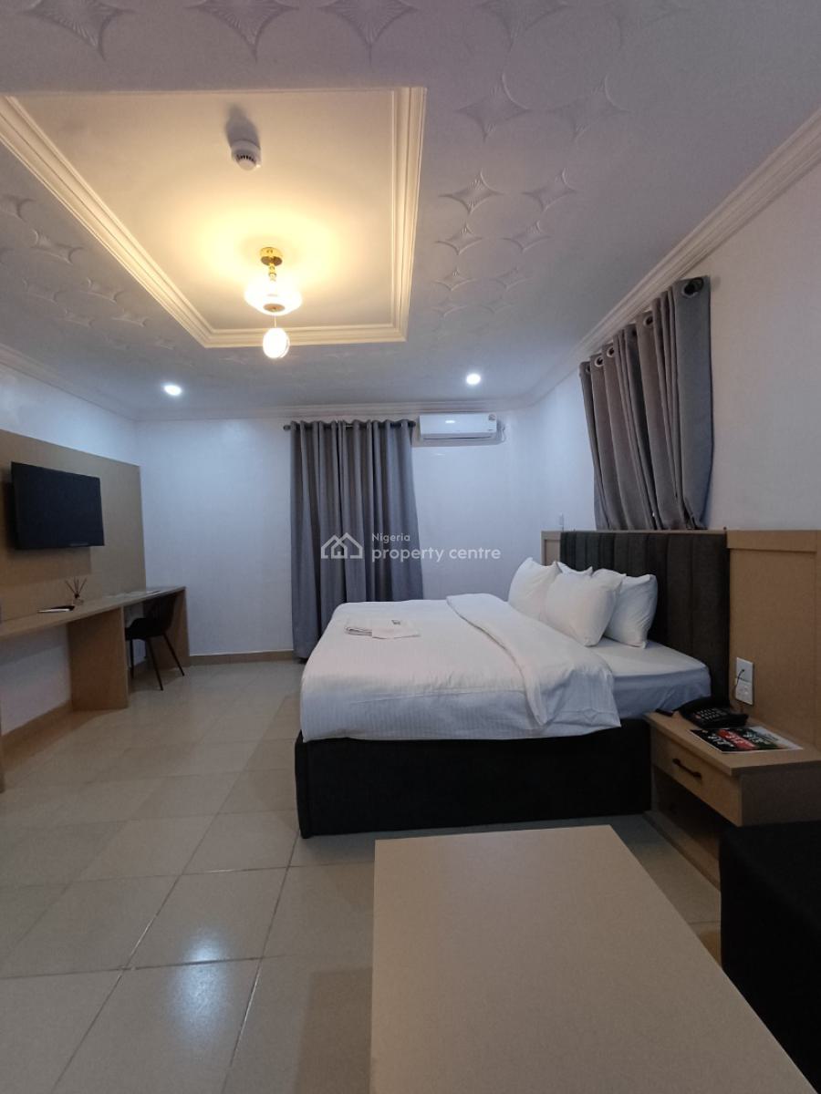 Super Executive Room, Ago Palace Way, Okota, Isolo, Lagos, Self Contain (single Rooms) Short Let