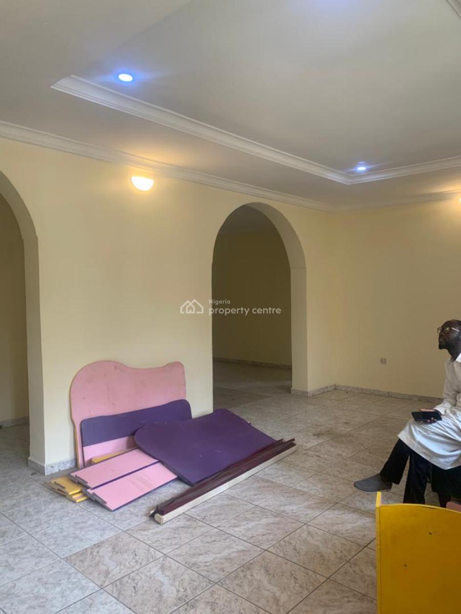 4 Bedrooms Flat First Floor, By Jimmy Carter Street, Area 11, Garki, Abuja, Flat / Apartment for Rent