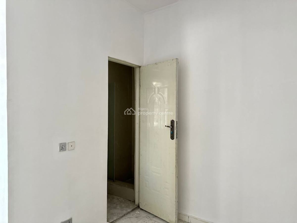 4 Bedroom Detached House with a Bq in a Serviced Mini Estate, Exclusive Court, Ikota Villa, Ikota, Lekki, Lagos, Detached Duplex for Rent