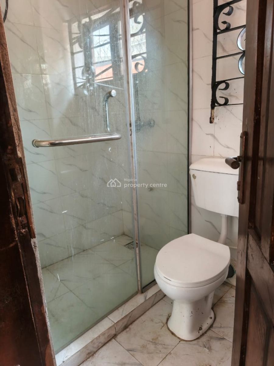 Clean 2 Bedroom Apartment, Access Control Estate New Road, Lekki, Lagos, Flat / Apartment for Rent