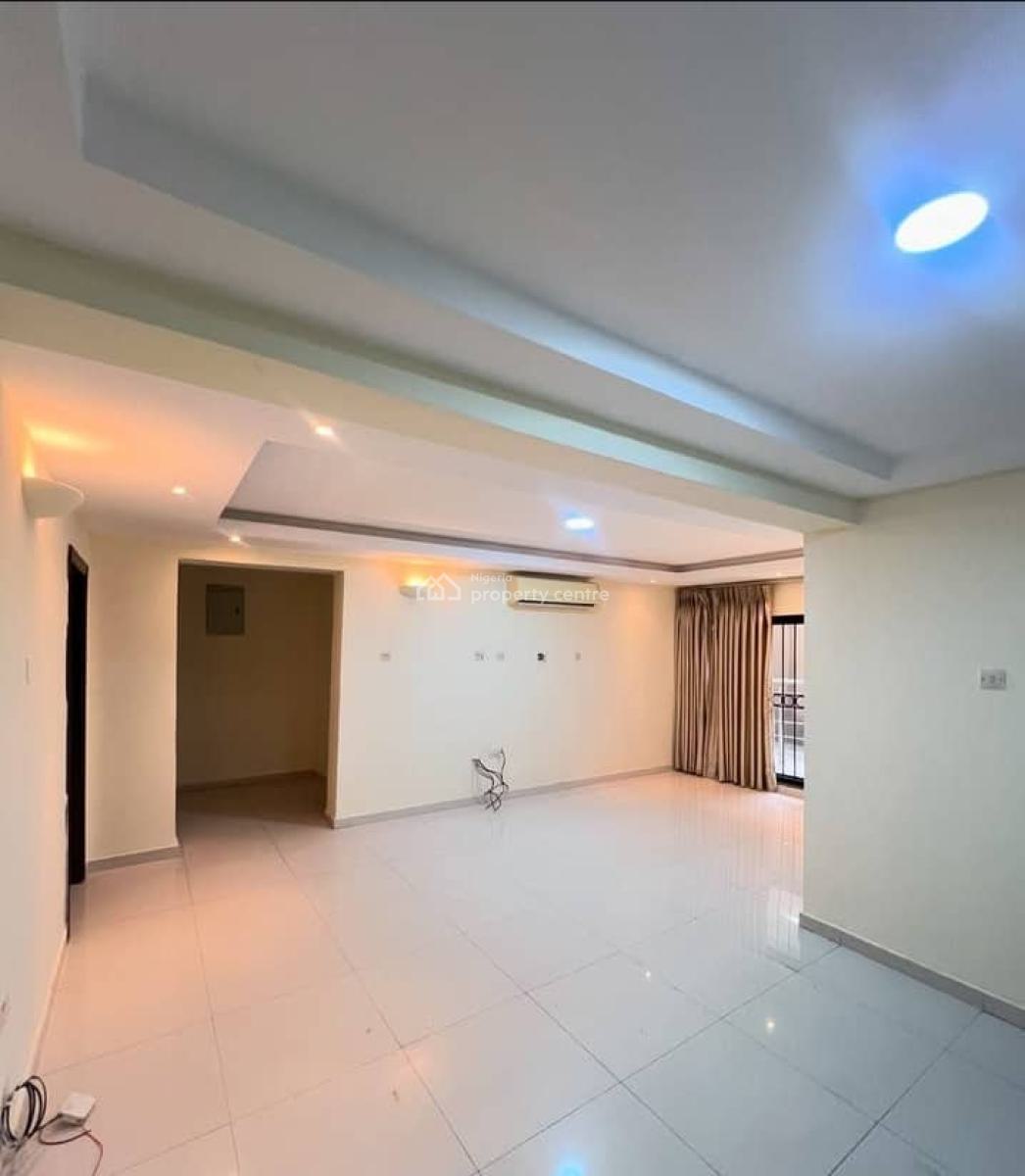 Spacious 3 Bedroom Apartment, Victoria Island (vi), Lagos, Flat / Apartment for Rent