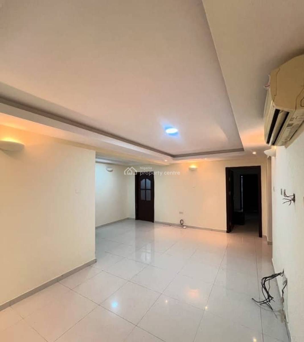Spacious 3 Bedroom Apartment, Victoria Island (vi), Lagos, Flat / Apartment for Rent