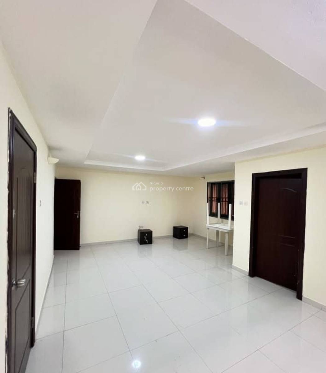 Spacious 3 Bedroom Apartment, Victoria Island (vi), Lagos, Flat / Apartment for Rent