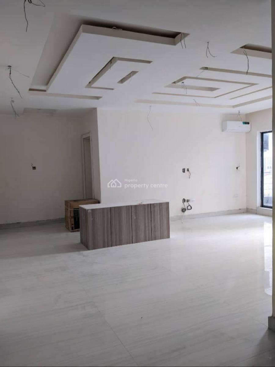 3-bedroom Apartment in Lekki Phase 1 - 3 Bed  3 Bath  4 Toilet  Open, Lekki Phase 1, Lekki, Lagos, Flat / Apartment for Sale
