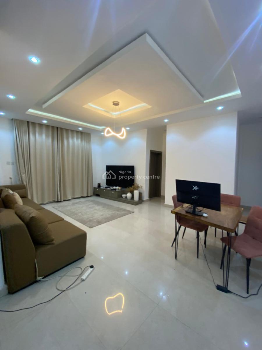 2-bedroom Apartment in Lekki Phase 1   2 Bed  2 Bath  3 Toilet  Open, Lekki Phase 1, Lekki, Lagos, Flat / Apartment for Sale