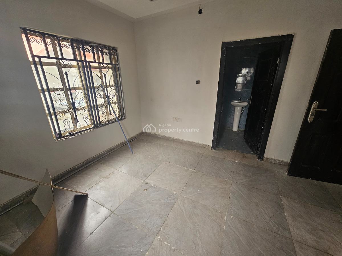 1-bedroom and Palour Apartment, Off Admiralty Way, Lekki Phase 1, Lekki, Lagos, Mini Flat (room and Parlour) for Rent