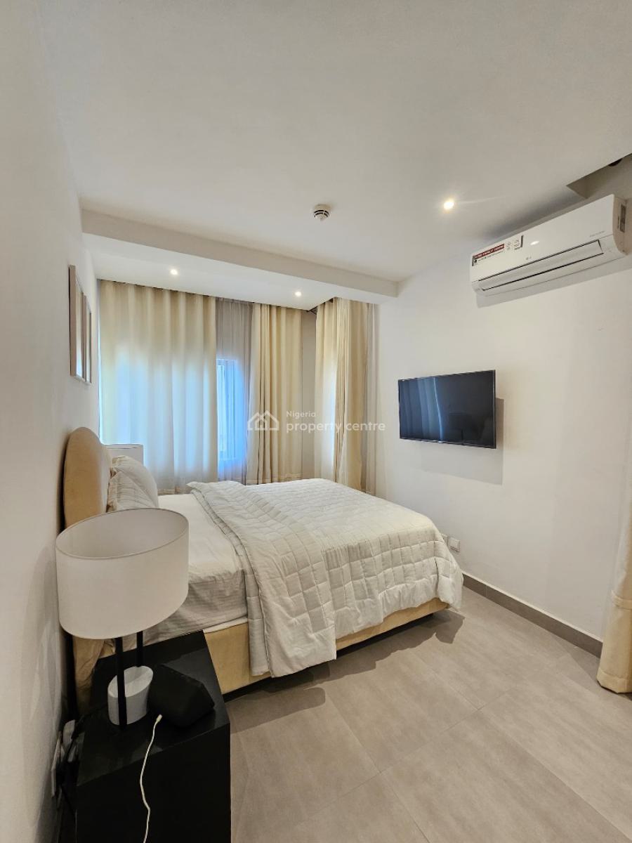Luxury Spacious 3 Bedroom Apartment with Bq in a Secure Estate, Lekki Phase 1, Lekki, Lagos, Flat / Apartment for Sale