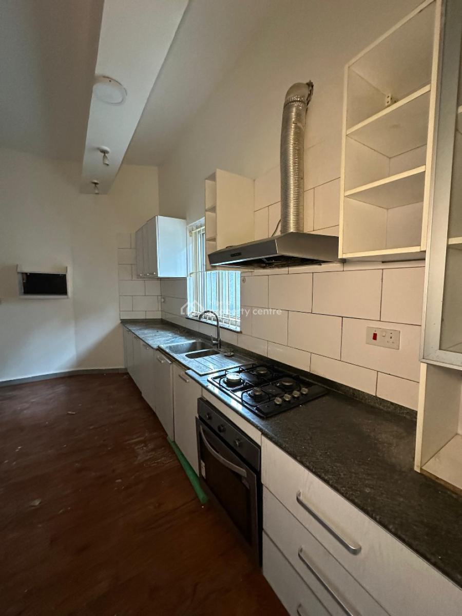 Neatly Built 2 Bedroom Apartment, Victoria Island (vi), Lagos, Flat / Apartment for Rent