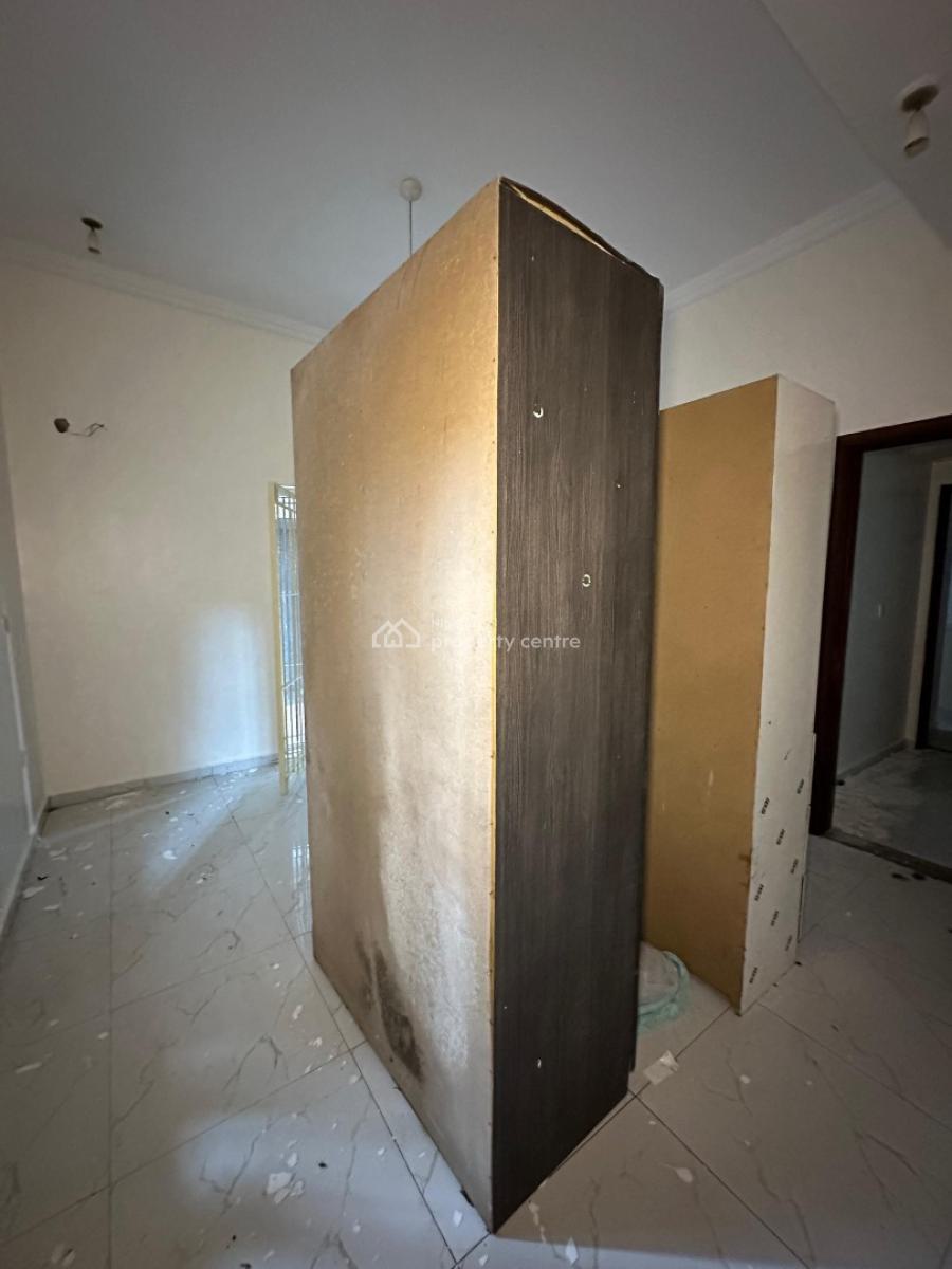 Neatly Built 2 Bedroom Apartment, Victoria Island (vi), Lagos, Flat / Apartment for Rent