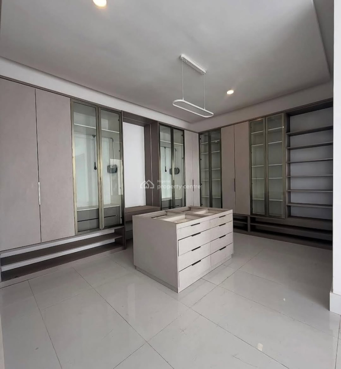 Luxury 8 Bedrooms Home, Asokoro District, Abuja, Detached Duplex for Sale