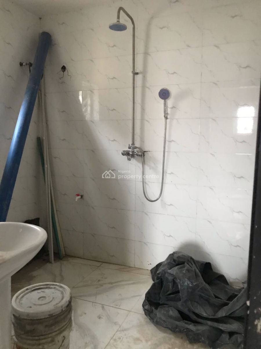Beautiful Spacious 2 Bedroom Apartment, Von Estate Road, Lugbe District, Abuja, Flat / Apartment for Rent