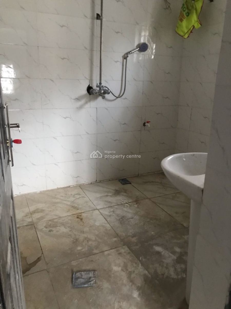 Beautiful Spacious 2 Bedroom Apartment, Von Estate Road, Lugbe District, Abuja, Flat / Apartment for Rent
