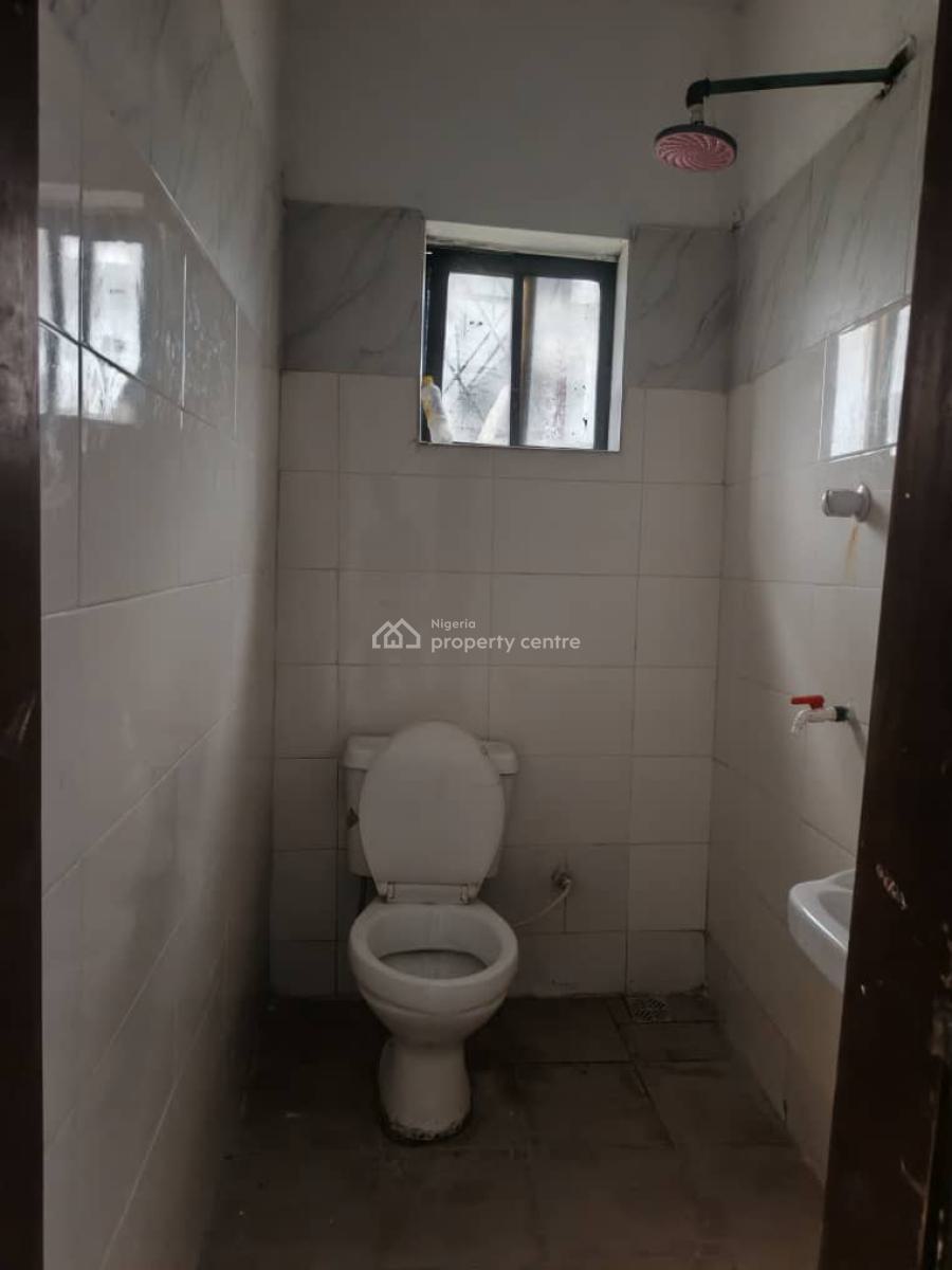 Spacious Room and Parlour, Ologolo, Lekki, Lagos, Flat / Apartment for Rent