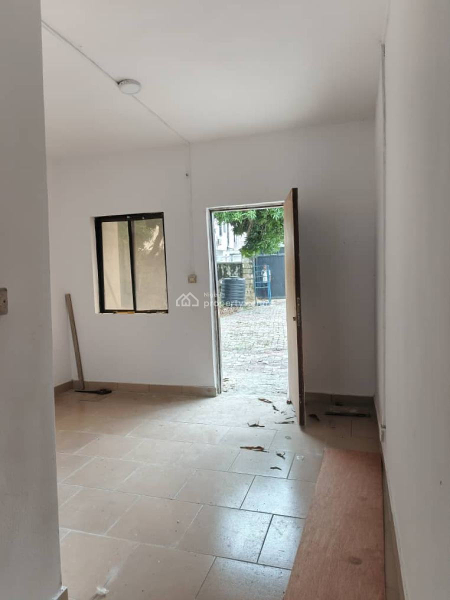 Spacious Room and Parlour, Ologolo, Lekki, Lagos, Flat / Apartment for Rent