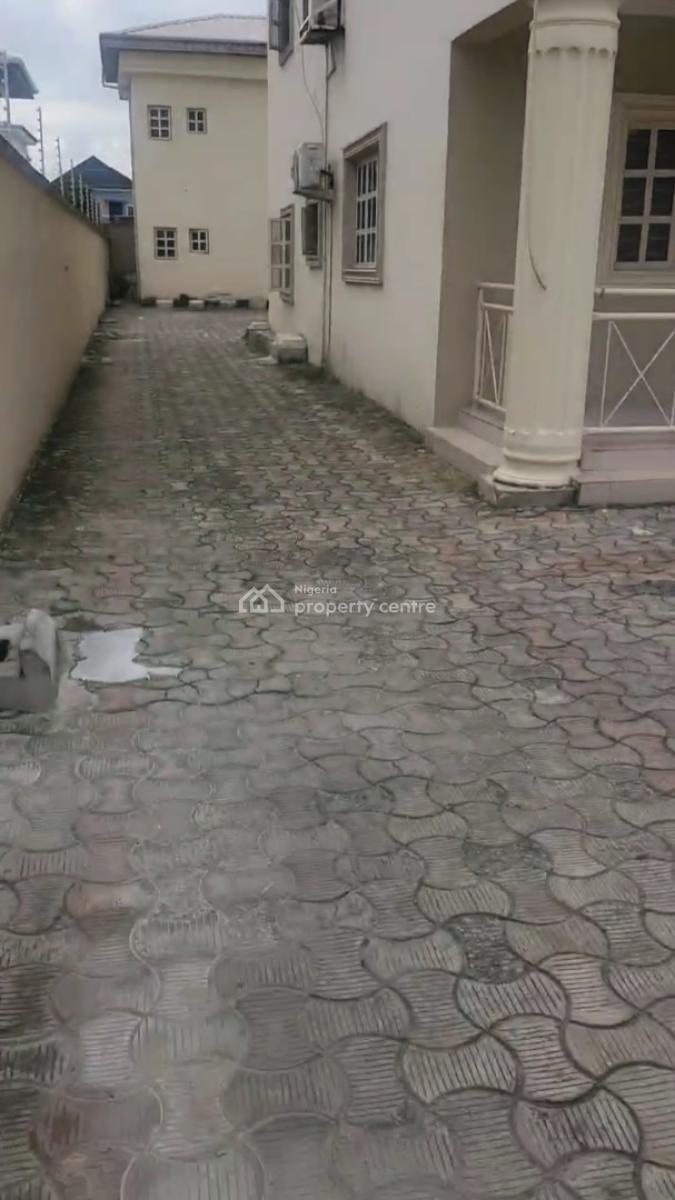 1000sqms with Structure, Ichie Mike Street, Lekki Phase 1, Lekki, Lagos, Residential Land for Sale