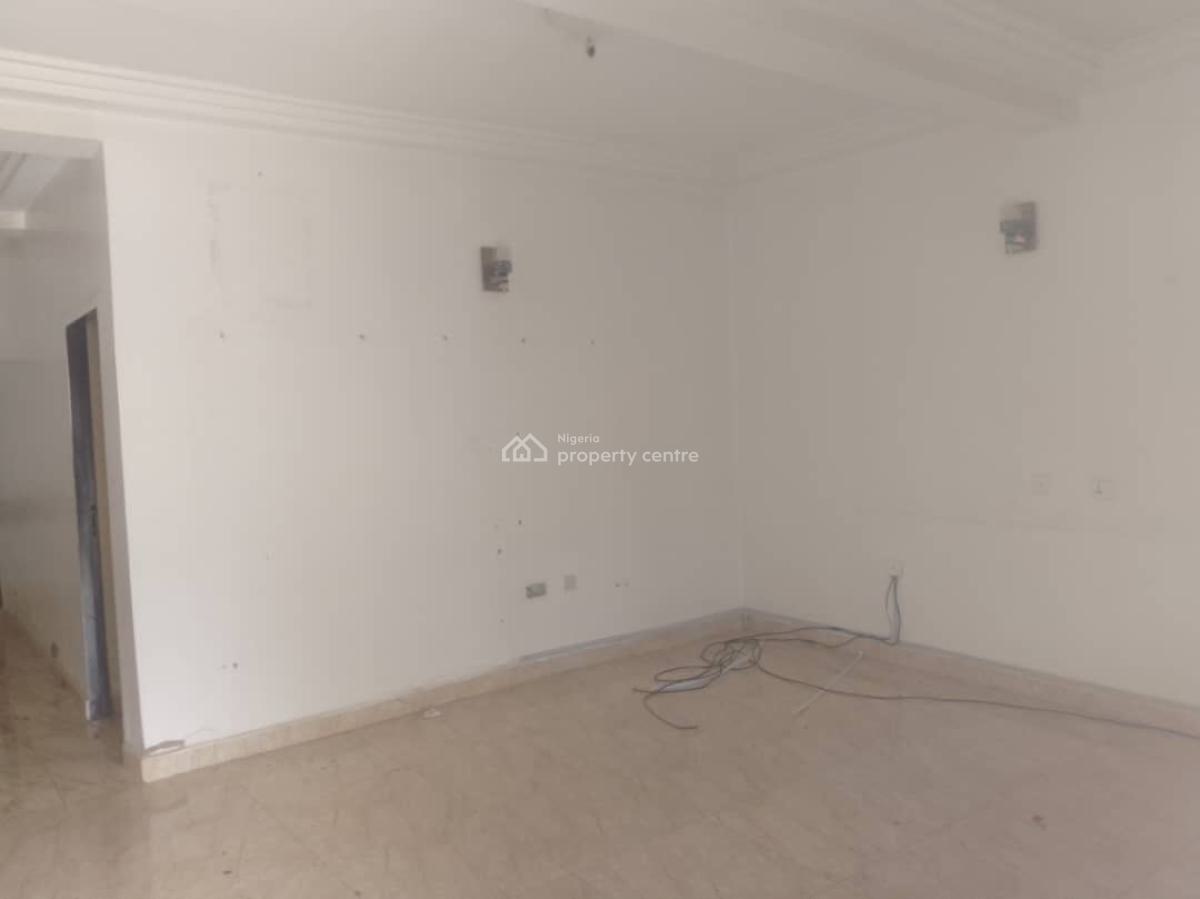 Excellent Spacious 2 Bedroom Apartment, 6th Avenue, Gwarinpa, Abuja, Flat / Apartment for Rent