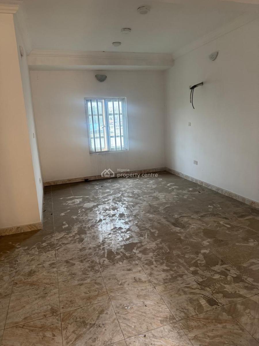 Well Maintained 5 Bedroom Terrace Duplex, Ilaje, Ajah, Lagos, Terraced Duplex for Rent