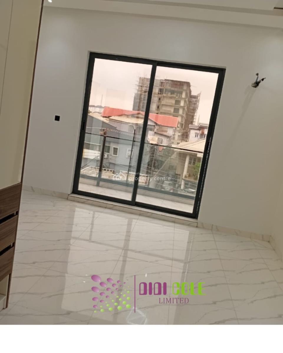 3 Bedroom Flat, Lekki Phase 1, Lekki, Lagos, Flat / Apartment for Rent