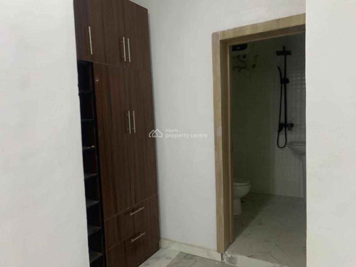 Luxury 5 Bedroom, Lekki Scheme 2, Okun-ajah, Ajah, Lagos, Semi-detached Duplex for Sale