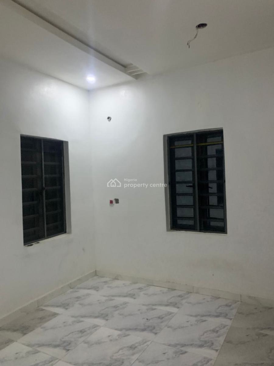 Luxury 5 Bedroom, Lekki Scheme 2, Okun-ajah, Ajah, Lagos, Semi-detached Duplex for Sale