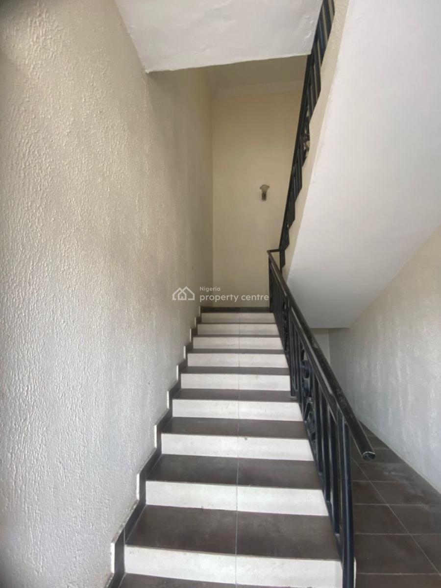 Newly Refurbished Self Serviced 3 Bedroom Flat with a Room Bq, Lekki Phase 1, Lekki, Lagos, Flat / Apartment for Rent
