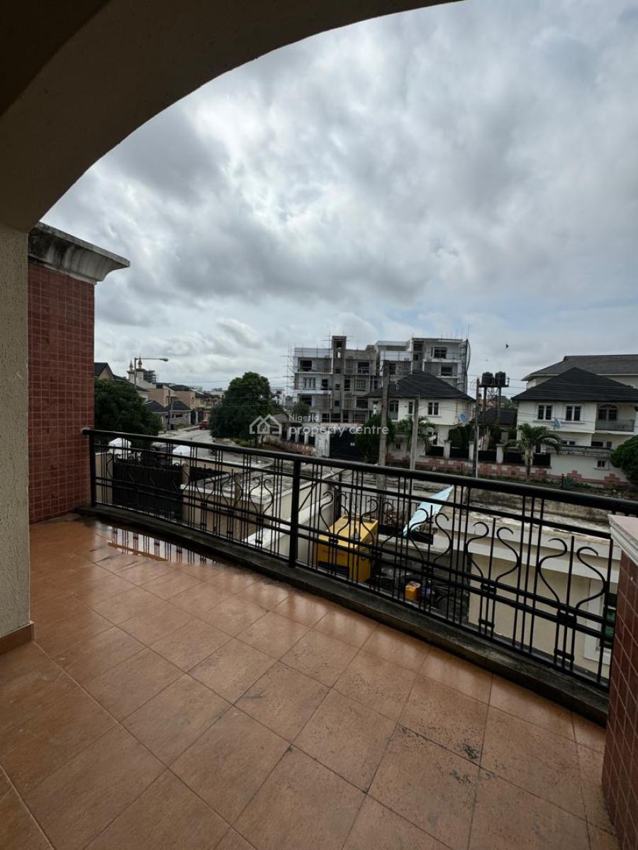 3 Bedroom Apartment with Bq, Lekki Phase 1, Lekki, Lagos, Flat / Apartment for Rent
