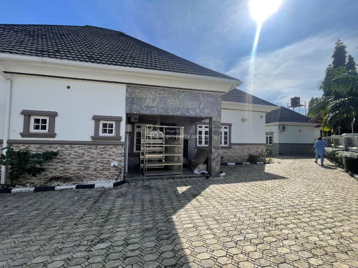 5 Bedrooms Detached Bungalow with Pent House & Room Bq, Gwarimpa Estate By Off 3rd Avenue, Gwarinpa, Abuja, Detached Bungalow for Sale
