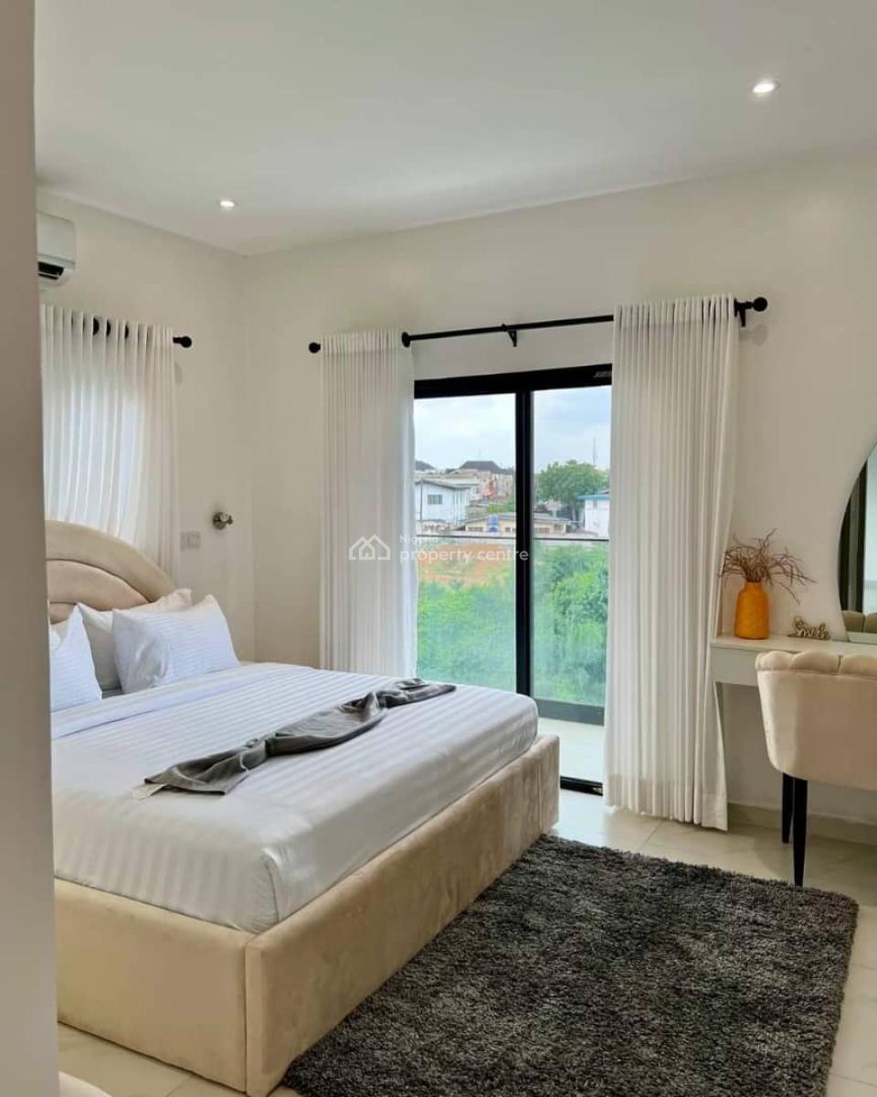 Exquisitely Furnished 1 Bedroom Apartment Ikeja Lagos Nigeria  ., Ikeja, Lagos, House Short Let