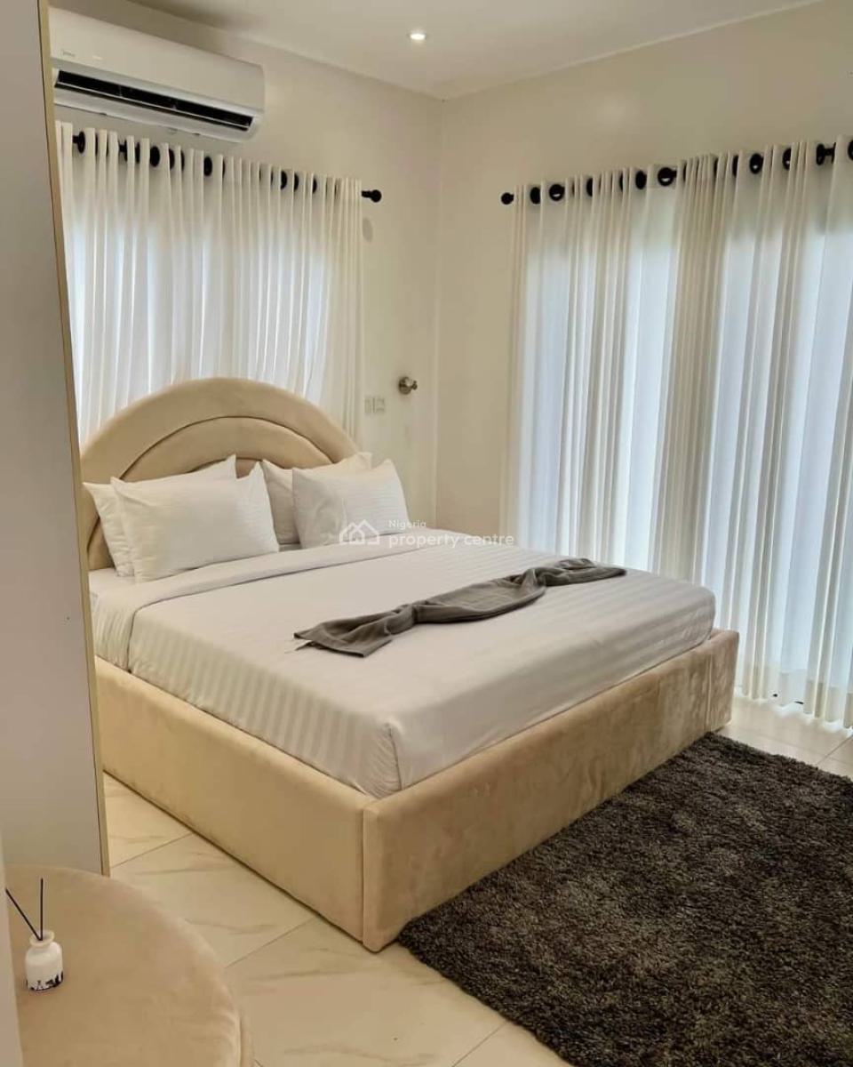 Exquisitely Furnished 1 Bedroom Apartment Ikeja Lagos Nigeria  ., Ikeja, Lagos, House Short Let